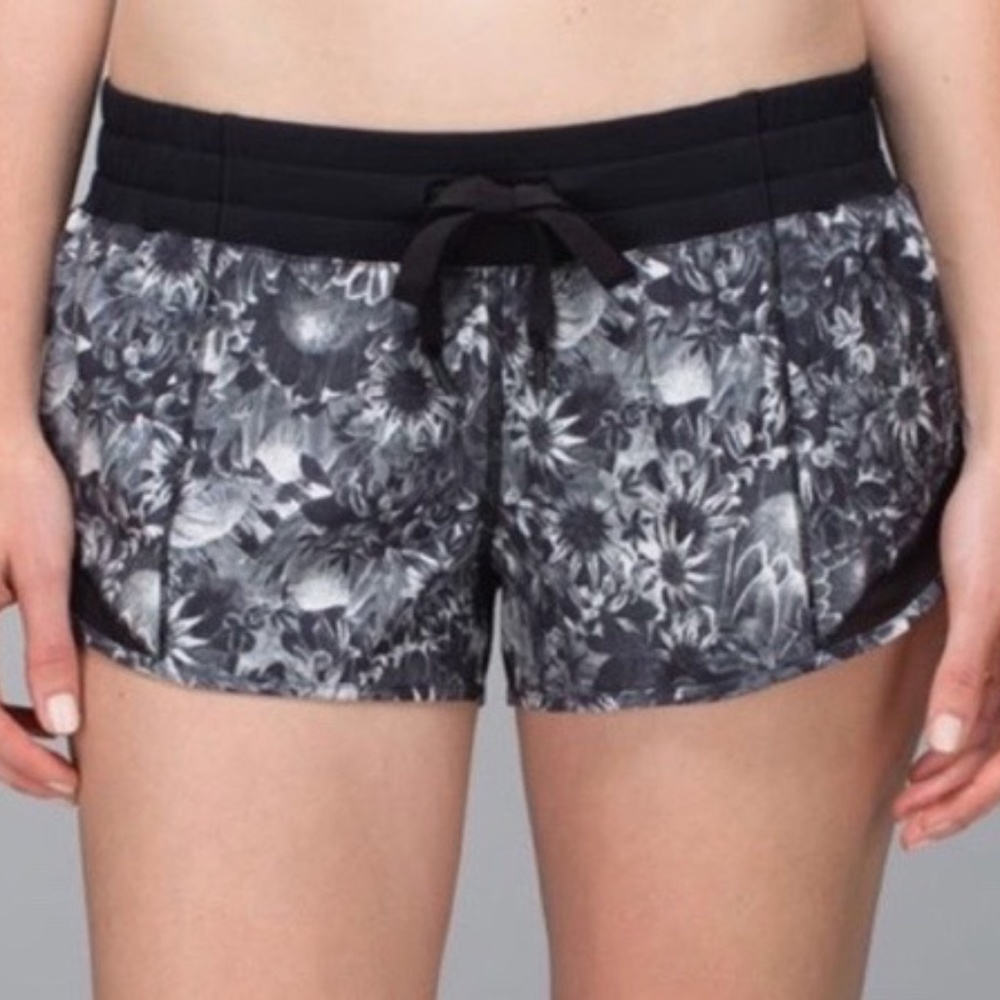 LULU LEMON Shorts
